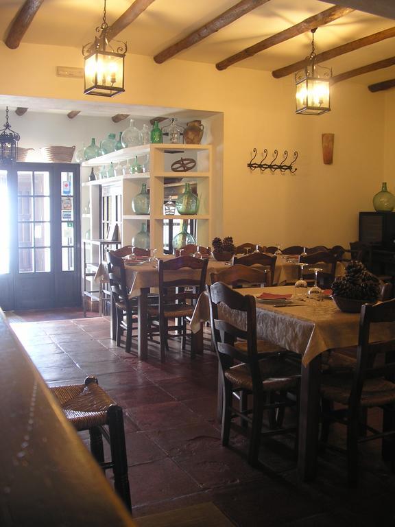 Гостевой дом Casa Rural Y Restaurante Casa Adriano Аланис Экстерьер фото
